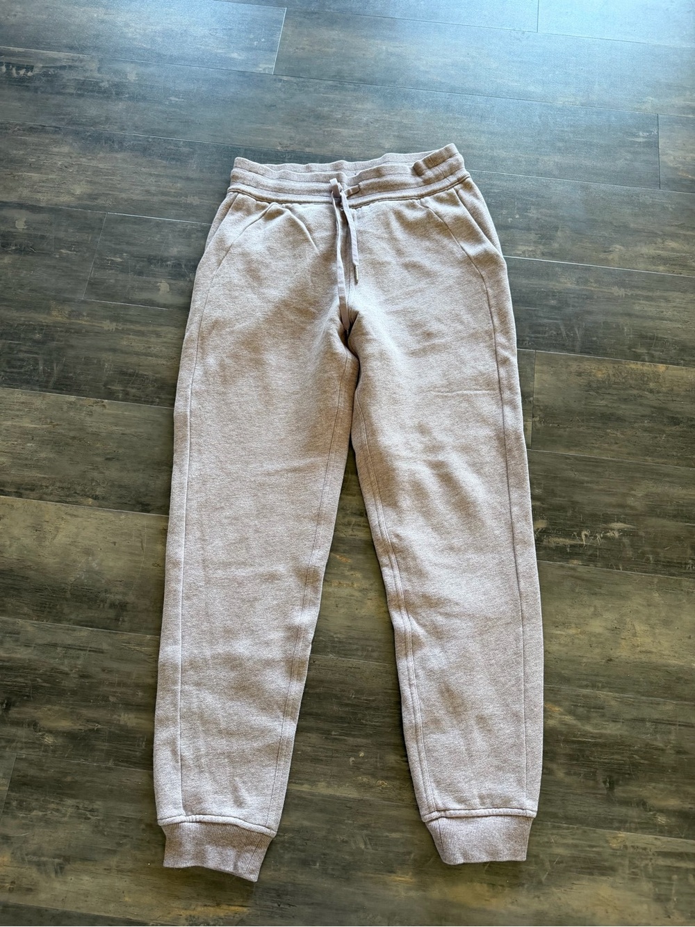 Lululemon joggers size 6